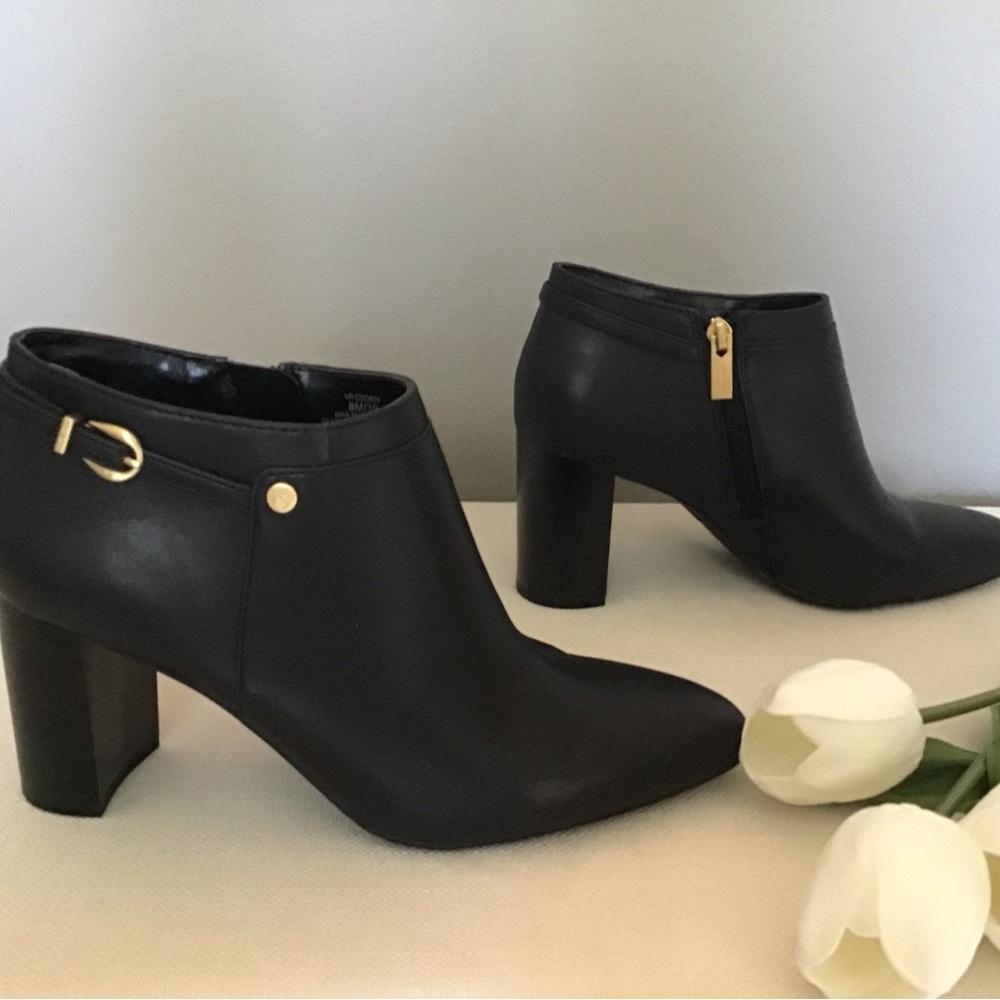 Elegant Vince Camuto VP-Coorin Black Ankle Boots  with gold accents - Size 8